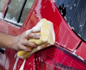 Mycie ręczne samochodu